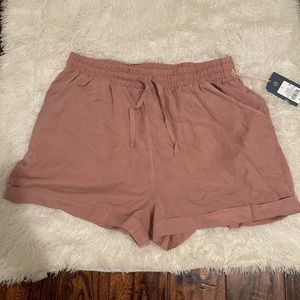 Universal Thread Pale Pink Shorts NWT Size Large